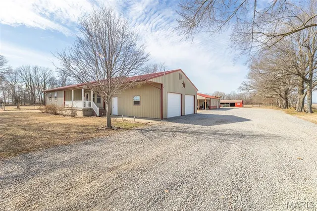 $219,900 | 1259 North State Hwy H, Bernie, MO 63822