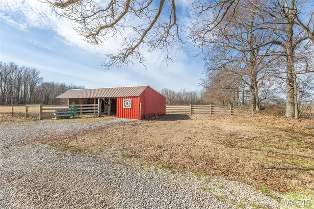 $219,900 | 1259 North State Hwy H, Bernie, MO 63822