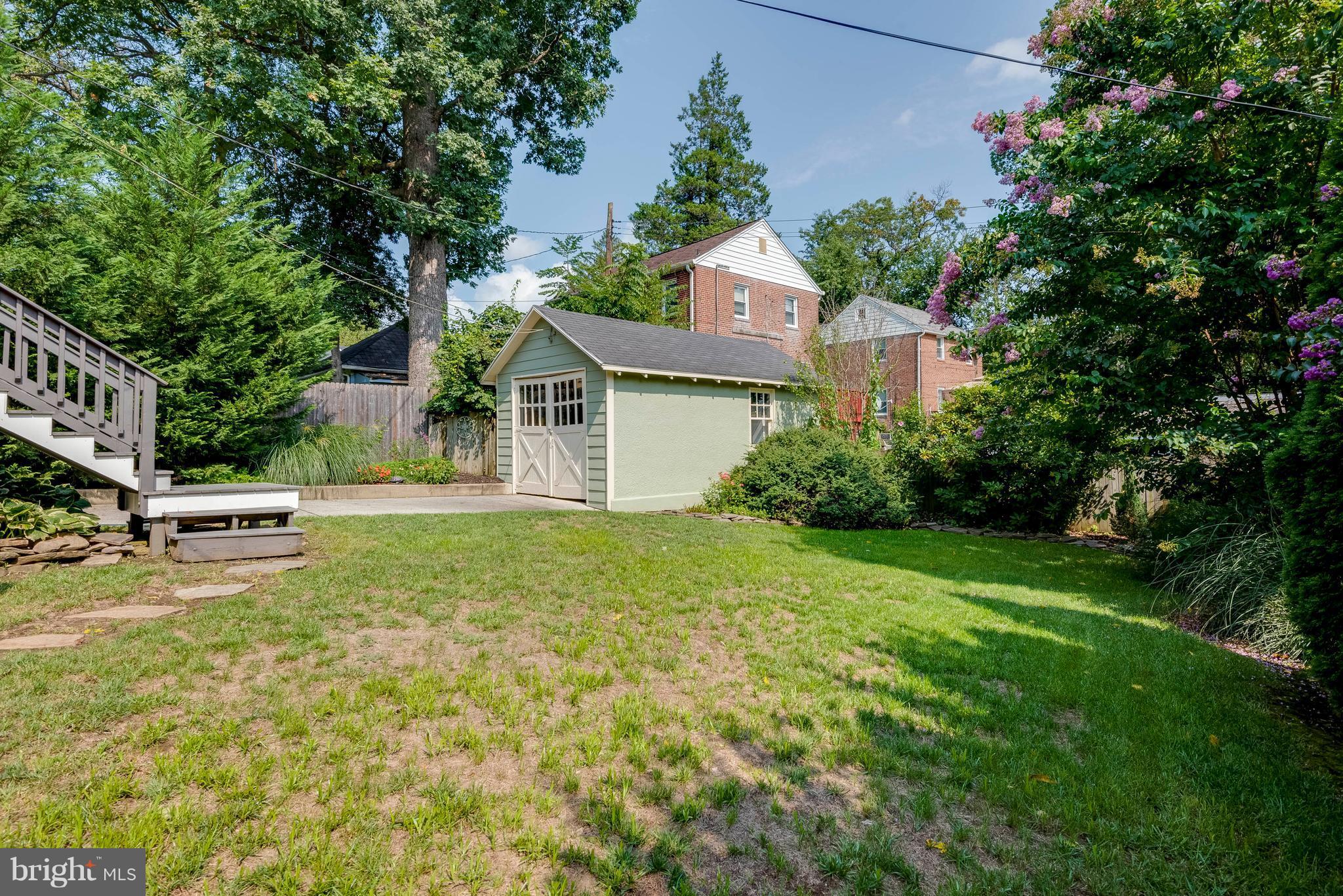 3 Mallow Hill Road Baltimore, MD 21229 - Photo 28 of 30 a view of a house with backyard and sitting area
