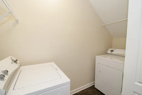 $1,255 | 1718 Thistlewood Drive, Unit A, Clarksville, TN 37042