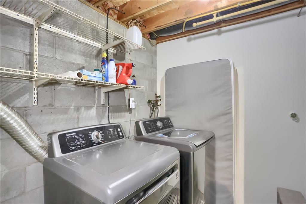 269 Randy Lane Coraopolis, PA 15108 - Photo 26 of 35 Gallery Image 26