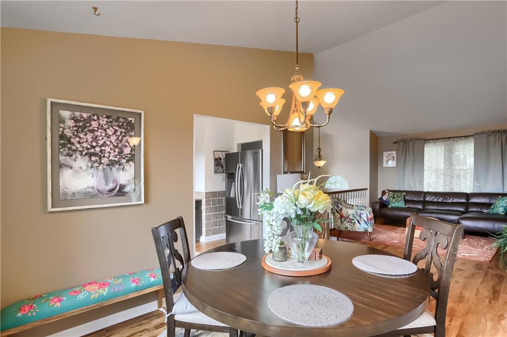 269 Randy Lane Coraopolis, PA 15108 - Photo 9 of 35 Gallery Image 9