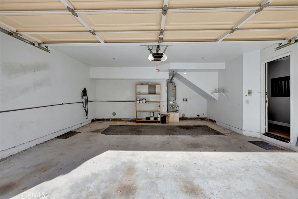 755 North East Street Anaheim, CA 92805 - Photo 5 of 31 a view of a garage