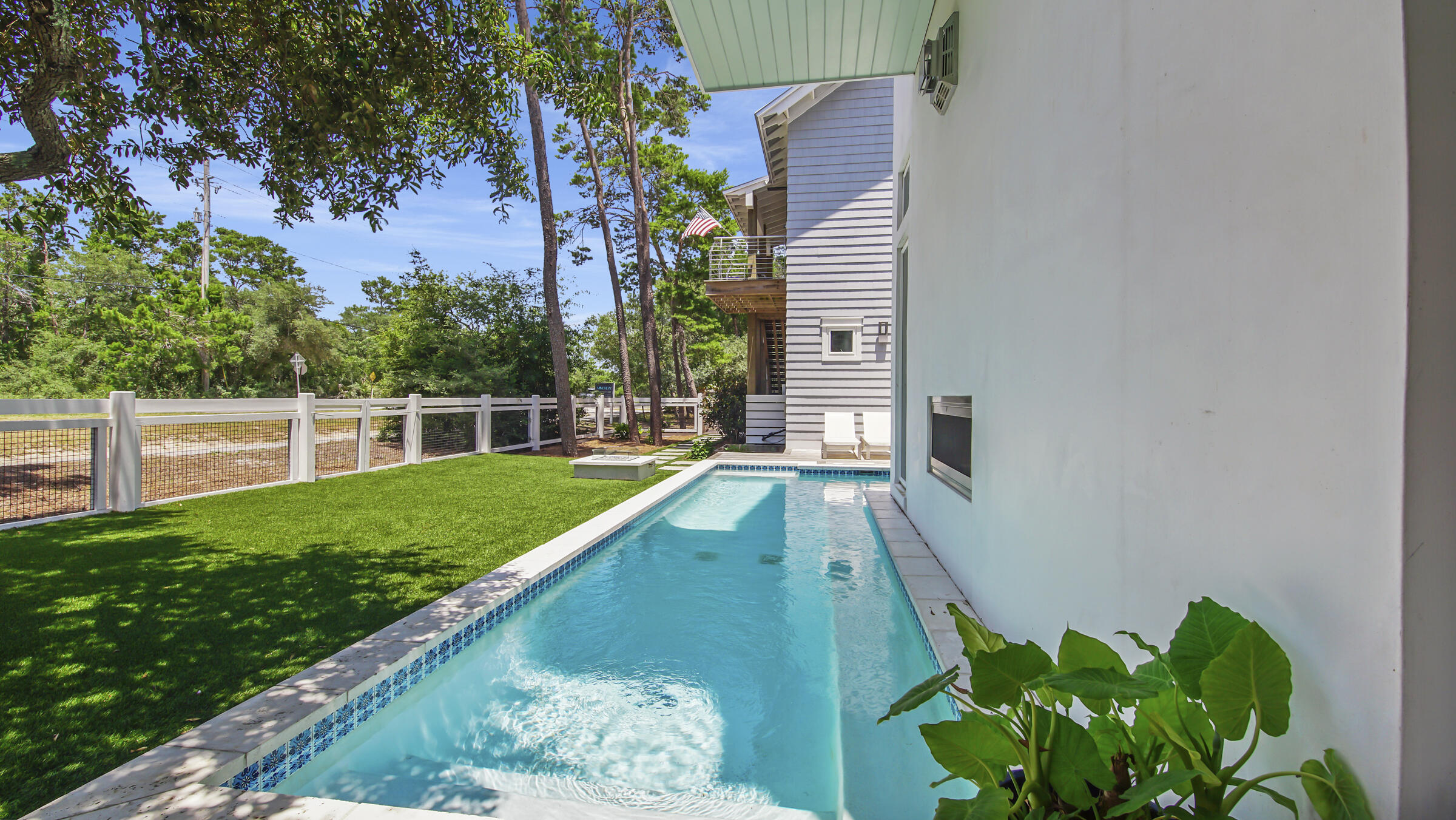 16 South Lake Drive Santa Rosa Beach, FL 32459 - Photo 7 of 70 a view of a backyard with a garden