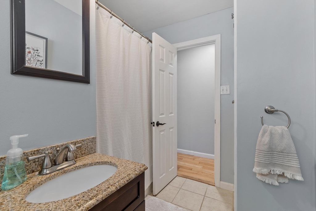 10 Juniper Lane Georgetown, MA 01833 - Photo 14 of 42