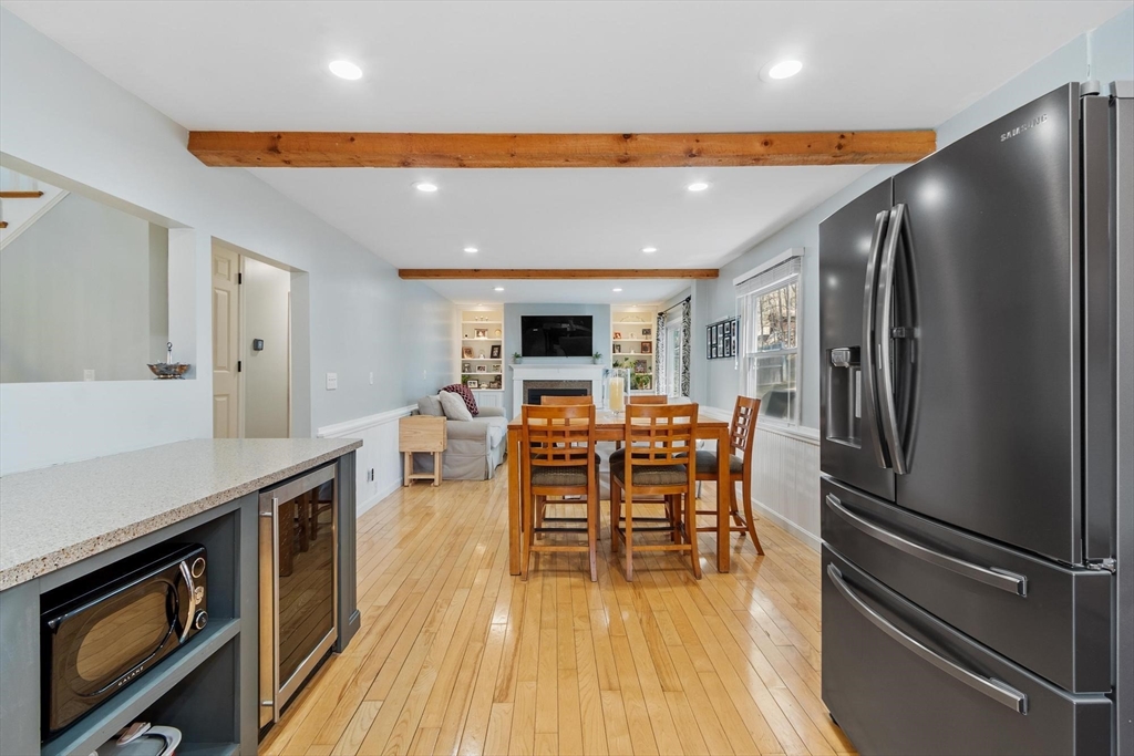 10 Juniper Lane Georgetown, MA 01833 - Photo 3 of 42