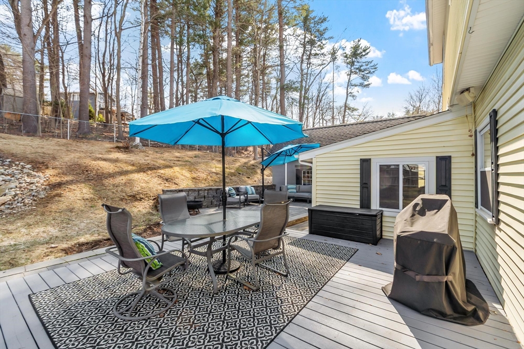 10 Juniper Lane Georgetown, MA 01833 - Photo 31 of 42