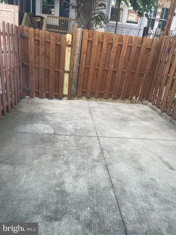 $1,100 | 1810 North Chapel Street, Baltimore, MD 21213