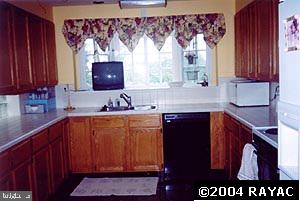 112 Rathton Road, Unit 1 York, PA 17403 - Photo 4 of 6 Gallery Image 4