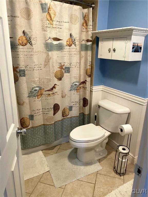 535 Forrest Avenue Bethlehem, PA 18017 - Photo 9 of 16 a bathroom with a toilet and a shower