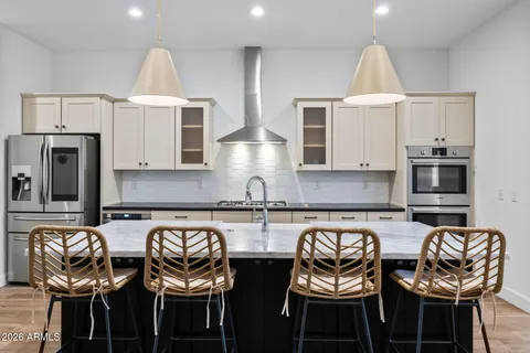 $1,795,000 | 4201 East Cheery Lynn Road, Phoenix, AZ 85018