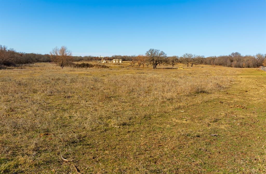 202 Tillery Road Perrin, TX 76486 - Photo 4 of 35