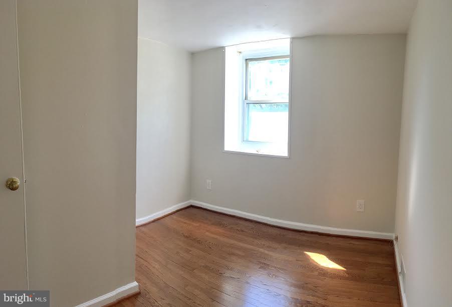 7618 Burnside Road Landover, MD 20785 - Photo 14 of 17 3rd bedroom