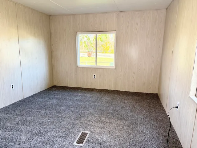 $194,900 | 2565 Lapo Rd Lake, Lake Odessa, MI 48849