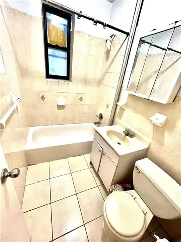 $270,000 | 2234 Ocean Avenue, Unit C12 | Homecrest