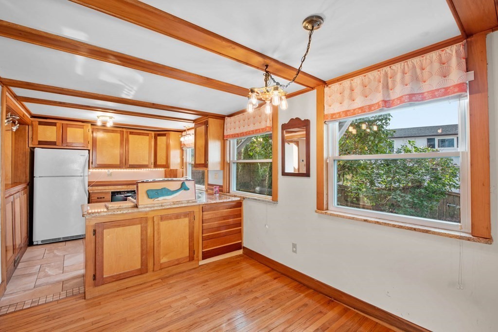 3 Locust Lane Gloucester, MA 01930 - Photo 6 of 33