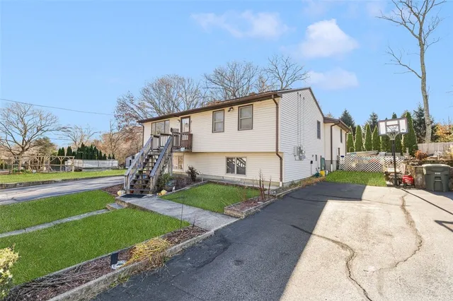 $649,900 | 9 Regent Street, Coventry, RI 02816