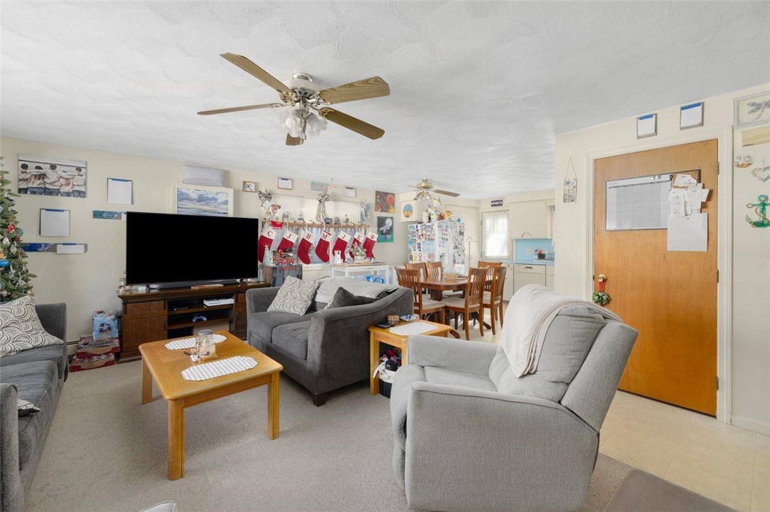 9 Regent Street Coventry, RI 02816 - Photo 23 of 46