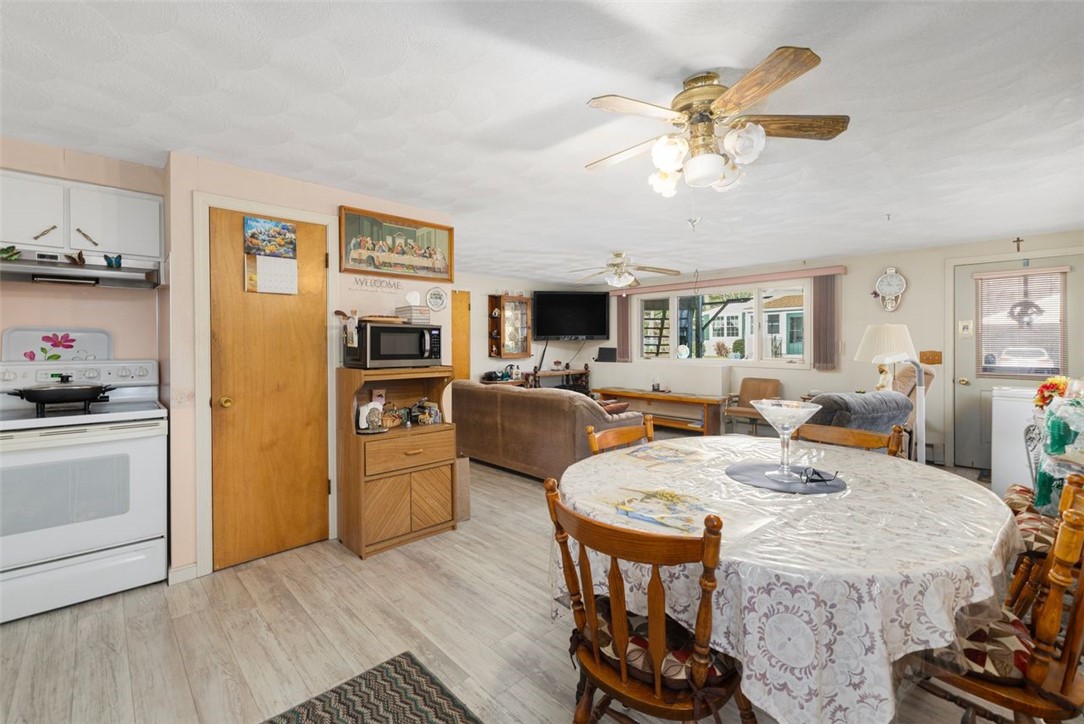 9 Regent Street Coventry, RI 02816 - Photo 9 of 46