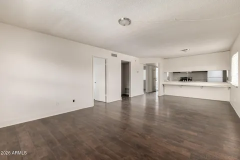 $879,000 | 17859 North 40th Street, Phoenix, AZ 85032