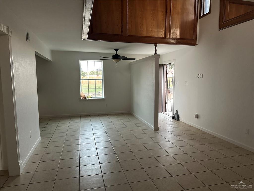 12517 North Taylor Road Mission, TX 78573 - Photo 7 of 22 a view of an empty room and window