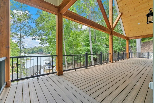 $1,499,900 | 40 Kings Way, Wirtz, VA 24184