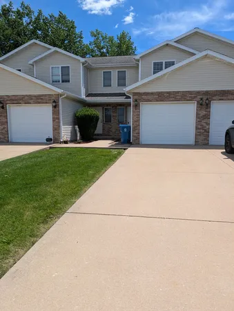 $1,595 | 262 Sunset Boulevard, Oglesby, IL 61348