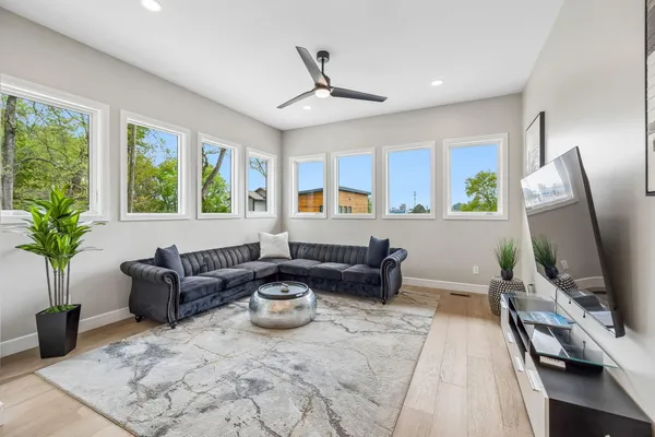 $1,000,000 | 509 Eaves Place, Chattanooga, TN 37405