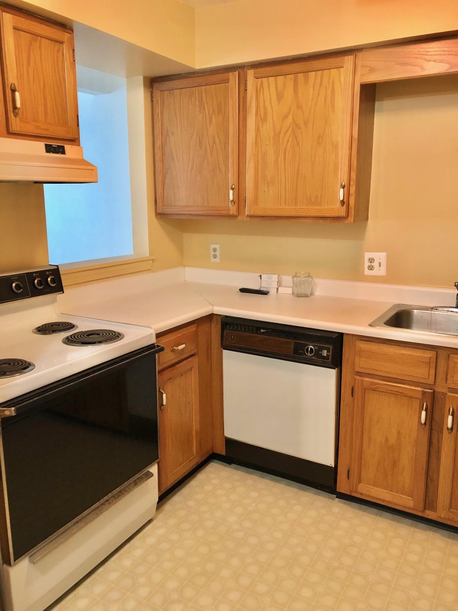 16 Smithwheel Road, Unit 7 Old Orchard Beach, ME 04064 - Photo 7 of 15 kit 1