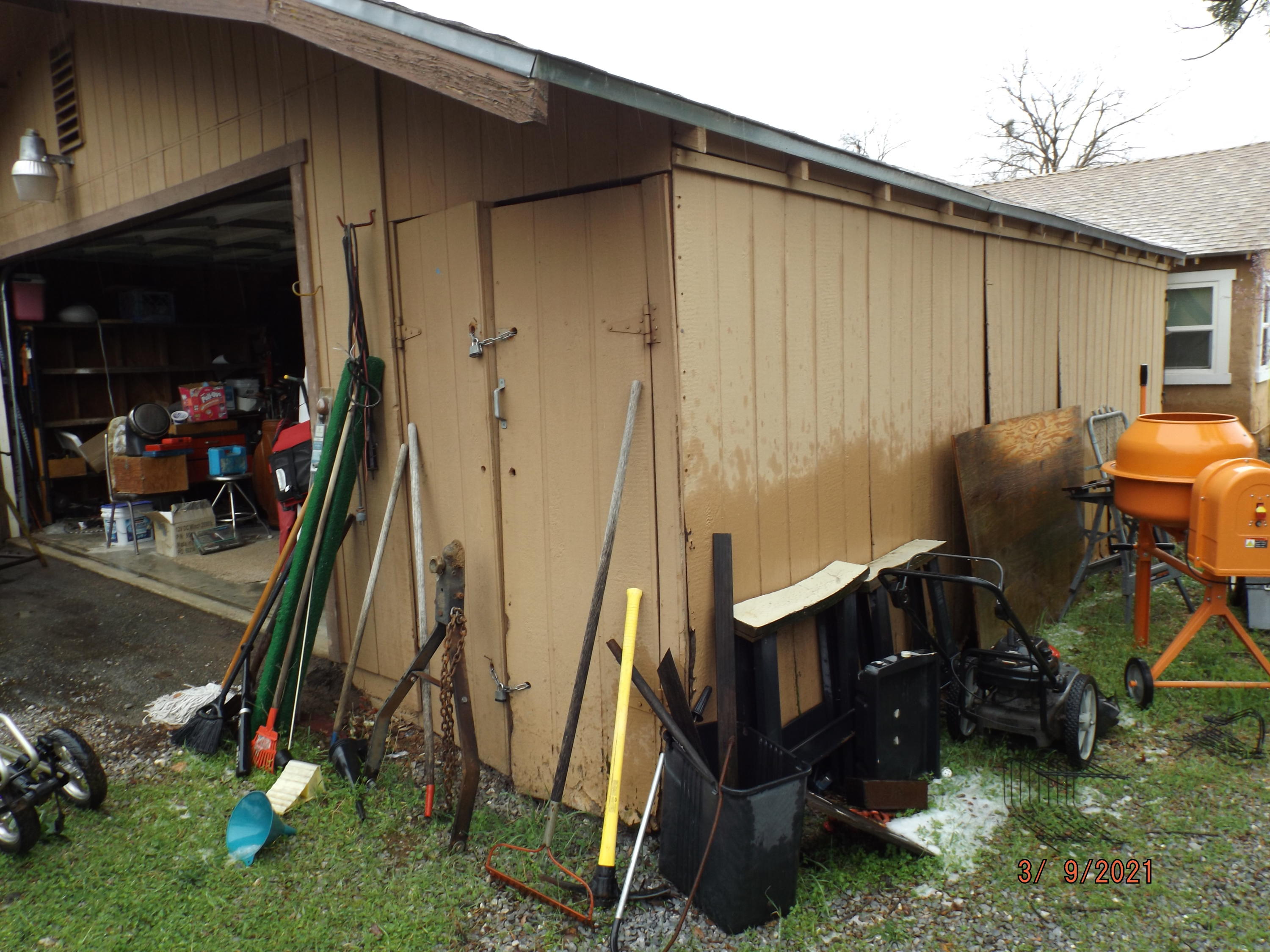 1432 Mussel Shoals Avenue Shasta Lake, CA 96019 - Photo 22 of 24 Storage