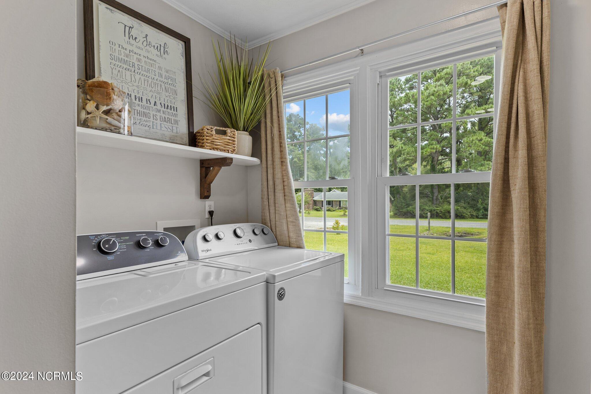 263 Core Creek Road Beaufort, NC 28516 - Photo 40 of 55 laundry in bungalow