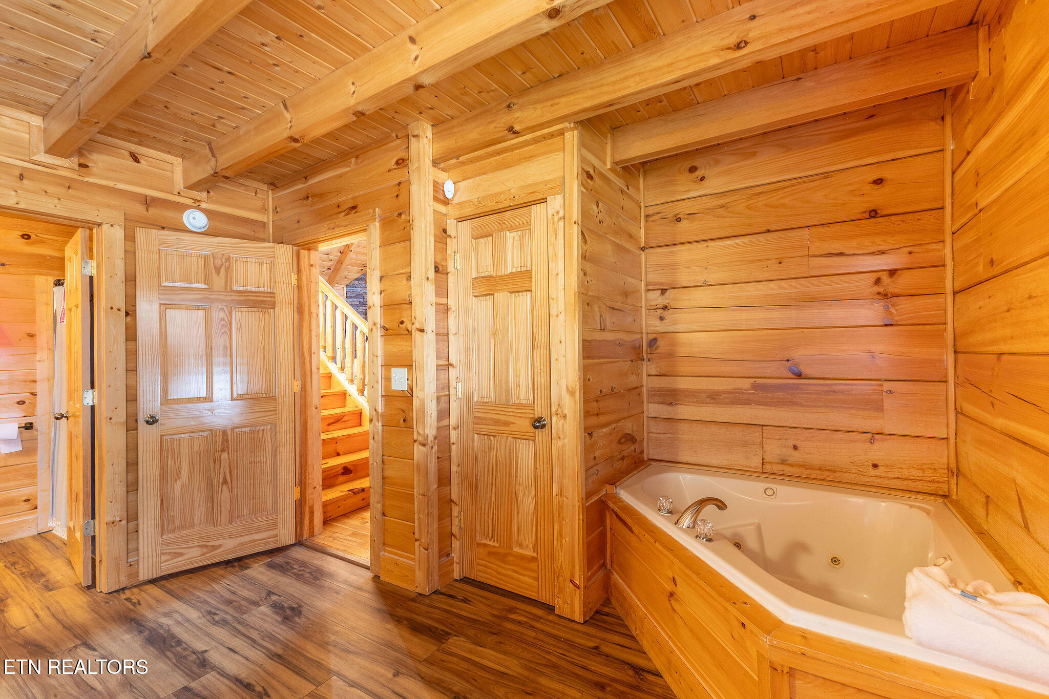 2004 Cougar Crossing Way Sevierville, TN 37876 - Photo 13 of 45 IMG_8456-HDR