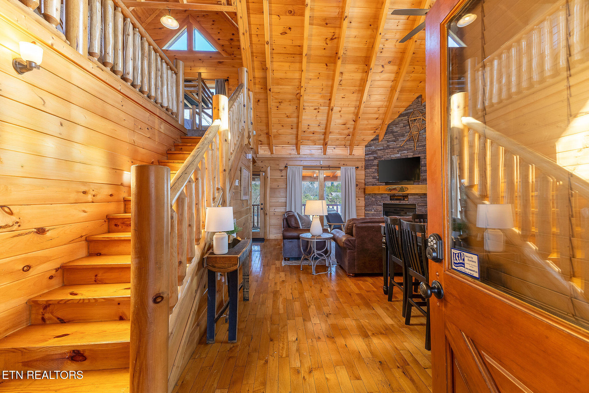 2004 Cougar Crossing Way Sevierville, TN 37876 - Photo 3 of 45 IMG_8279-HDR-Edit