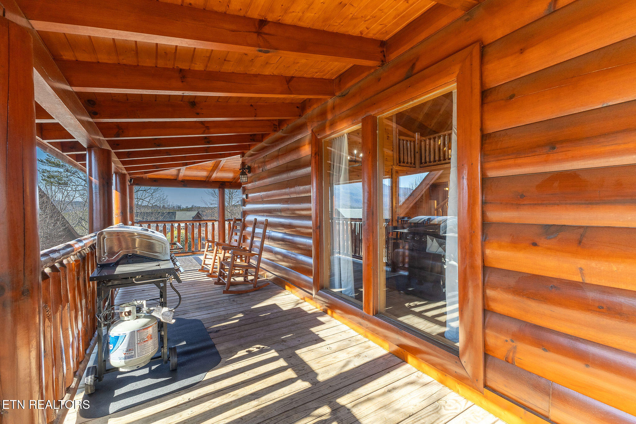 2004 Cougar Crossing Way Sevierville, TN 37876 - Photo 34 of 45 IMG_8198-HDR