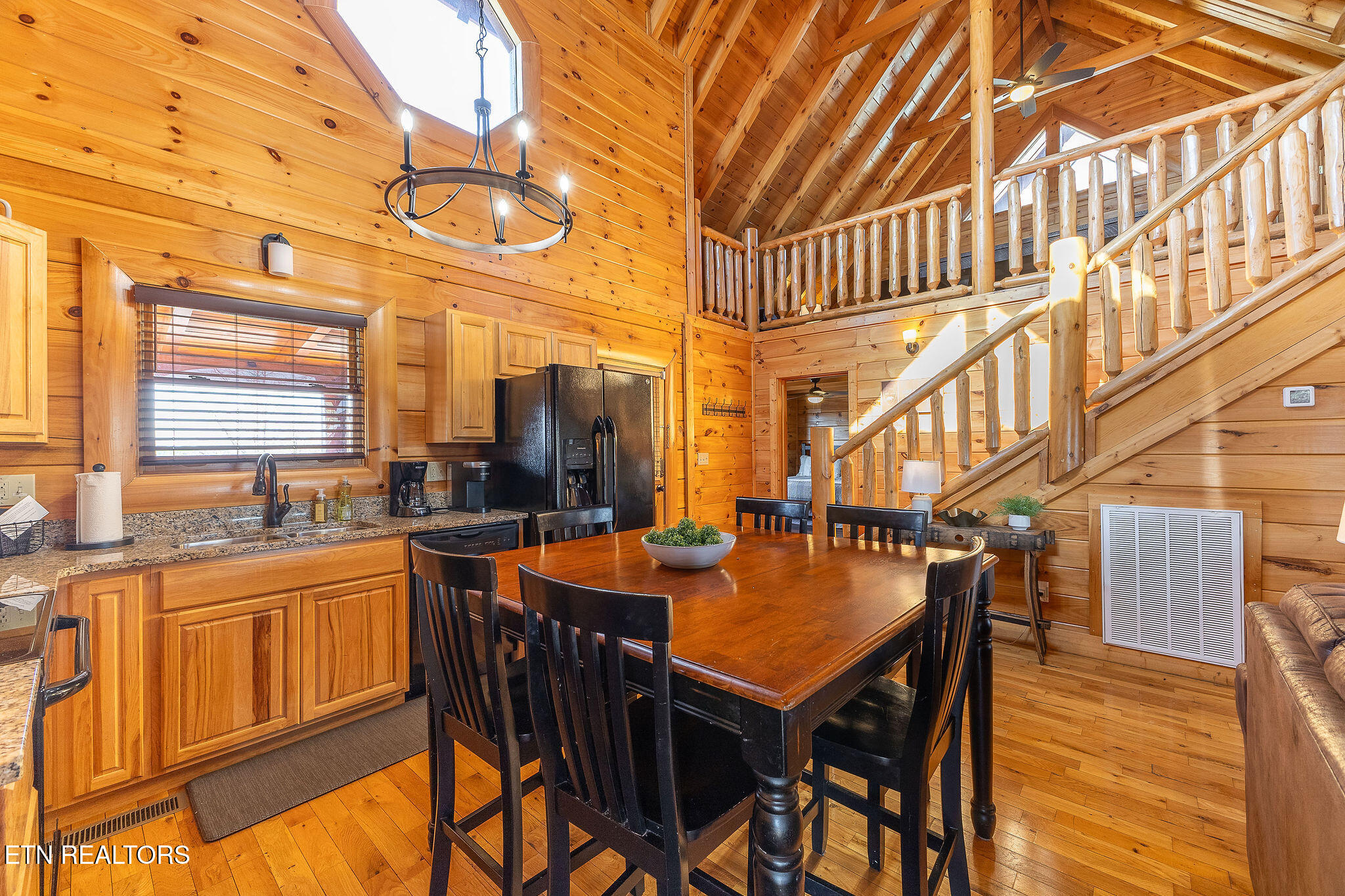 2004 Cougar Crossing Way Sevierville, TN 37876 - Photo 9 of 45 IMG_8321-HDR