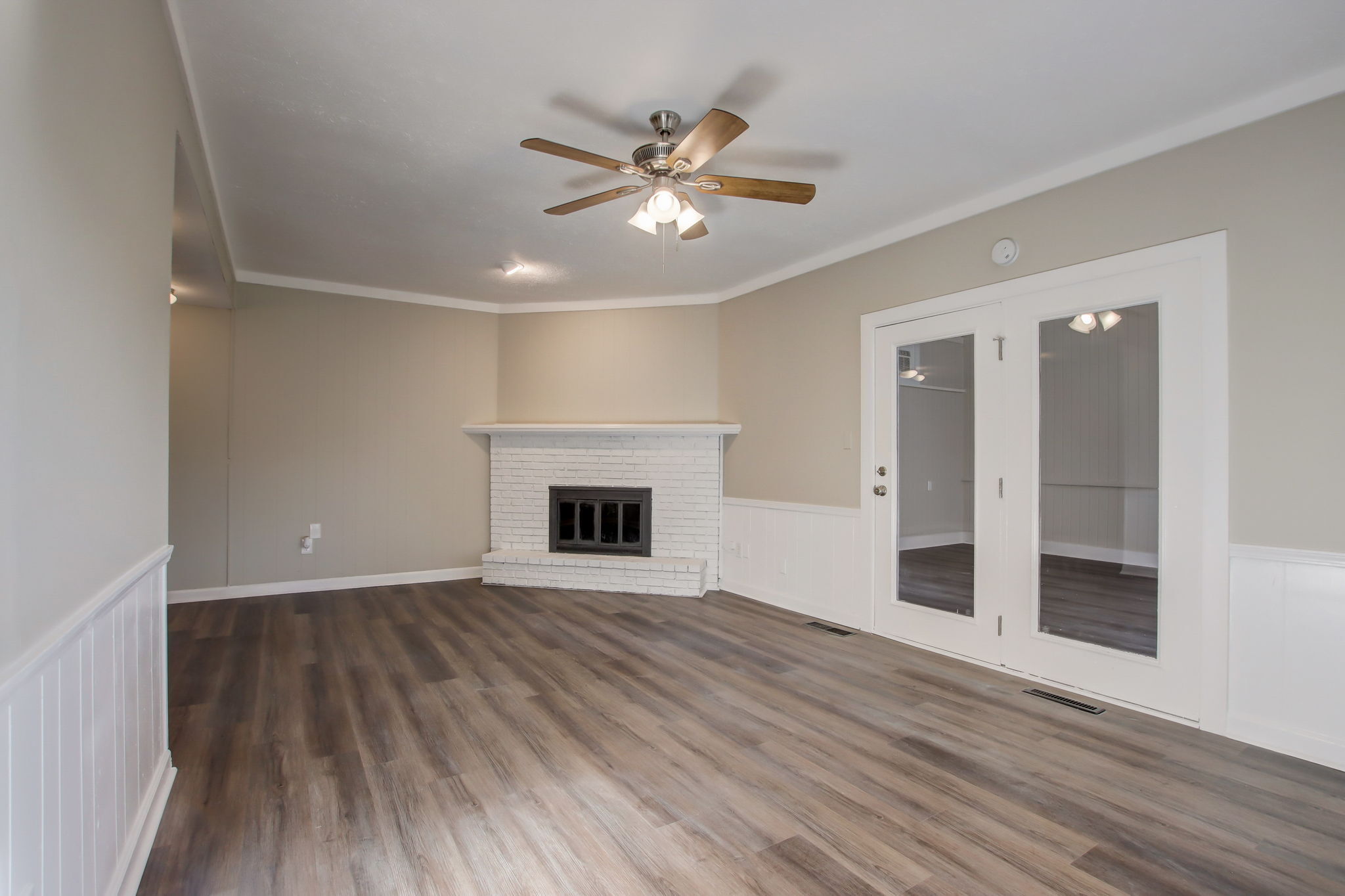 2016 Tartan Road Anderson, IN 46012 - Photo 3 of 17 Gallery Image 3