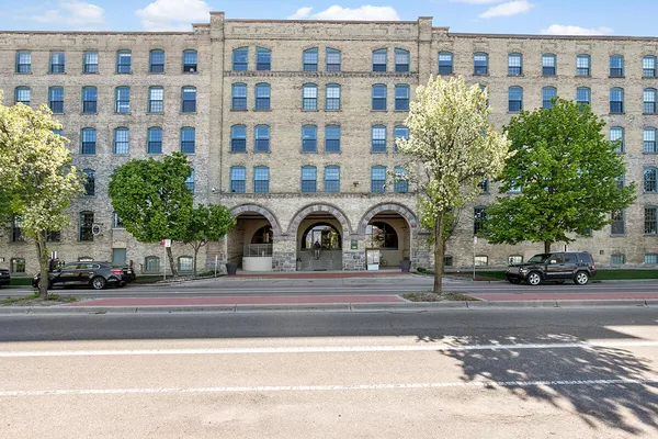 $349,900 | 940 Monroe Avenue Northwest, Unit 338, Grand Rapids, MI 49503