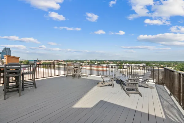 $349,900 | 940 Monroe Avenue Northwest, Unit 338, Grand Rapids, MI 49503