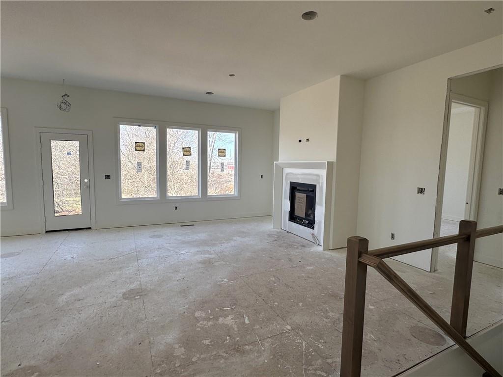 20804 Emerald Street Spring Hill, KS 66083 - Photo 8 of 61