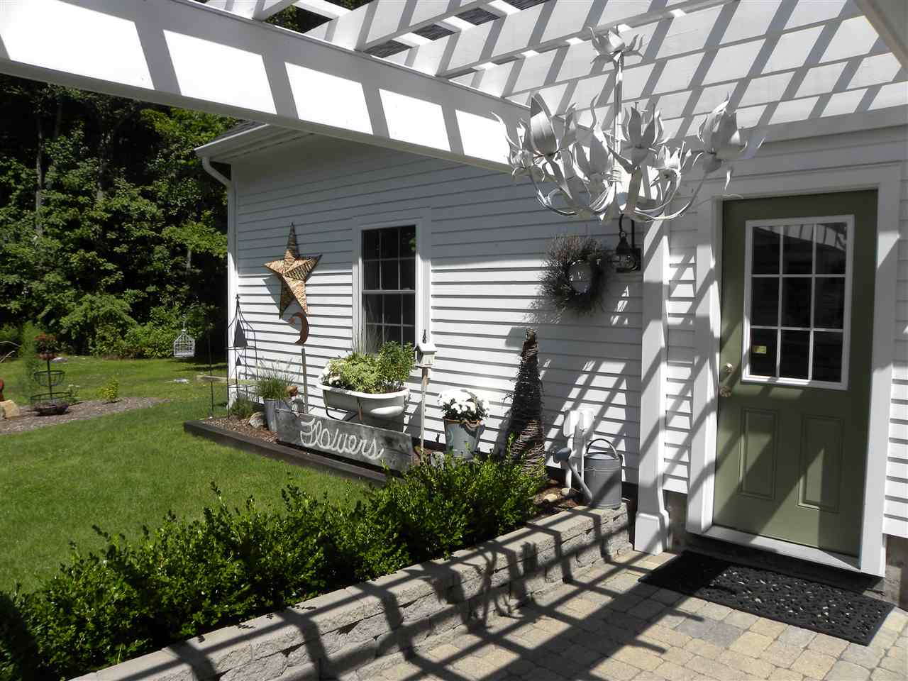 396 Derry Road Chester, NH 03036 - Photo 15 of 17