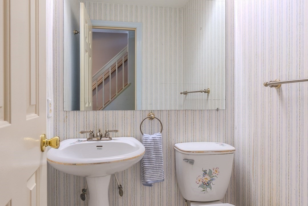 4105 Woodbridge Road, Unit 4105 Peabody, MA 01960 - Photo 9 of 39