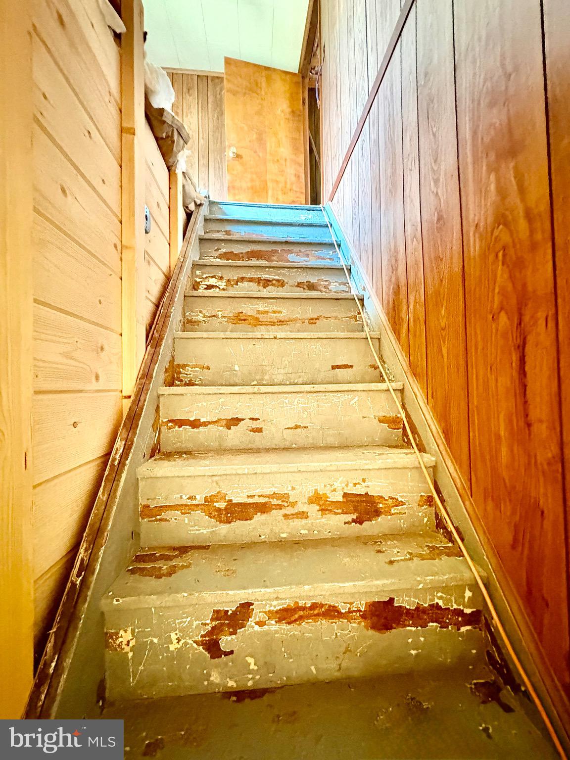 3069 Union Church Road Tylerton, MD 21866 - Photo 19 of 23 Stairway