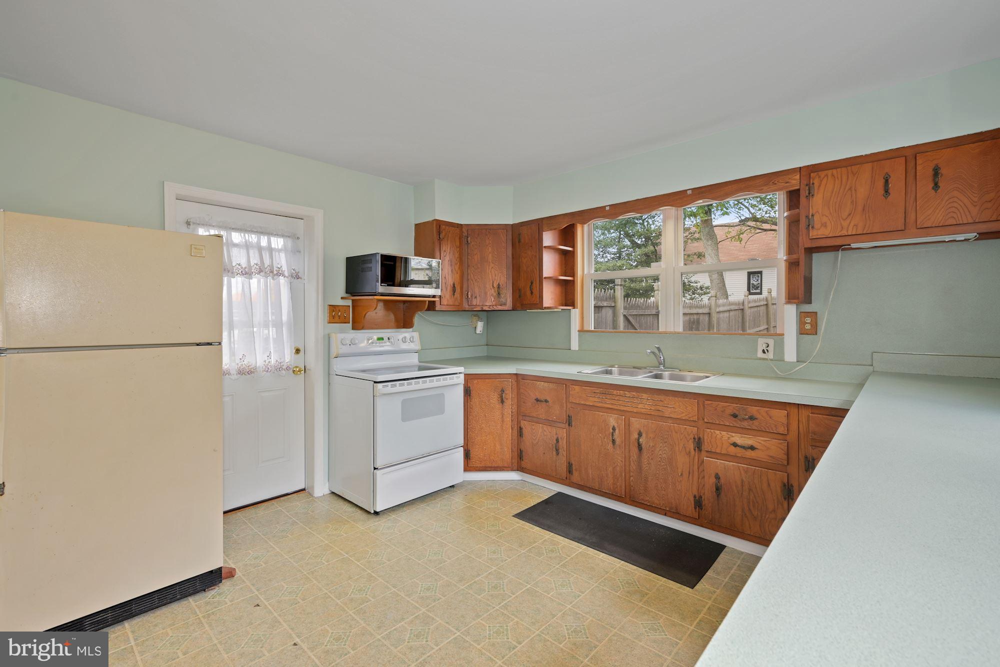 43 Broadway Runnemede, NJ 08078 - Photo 15 of 32