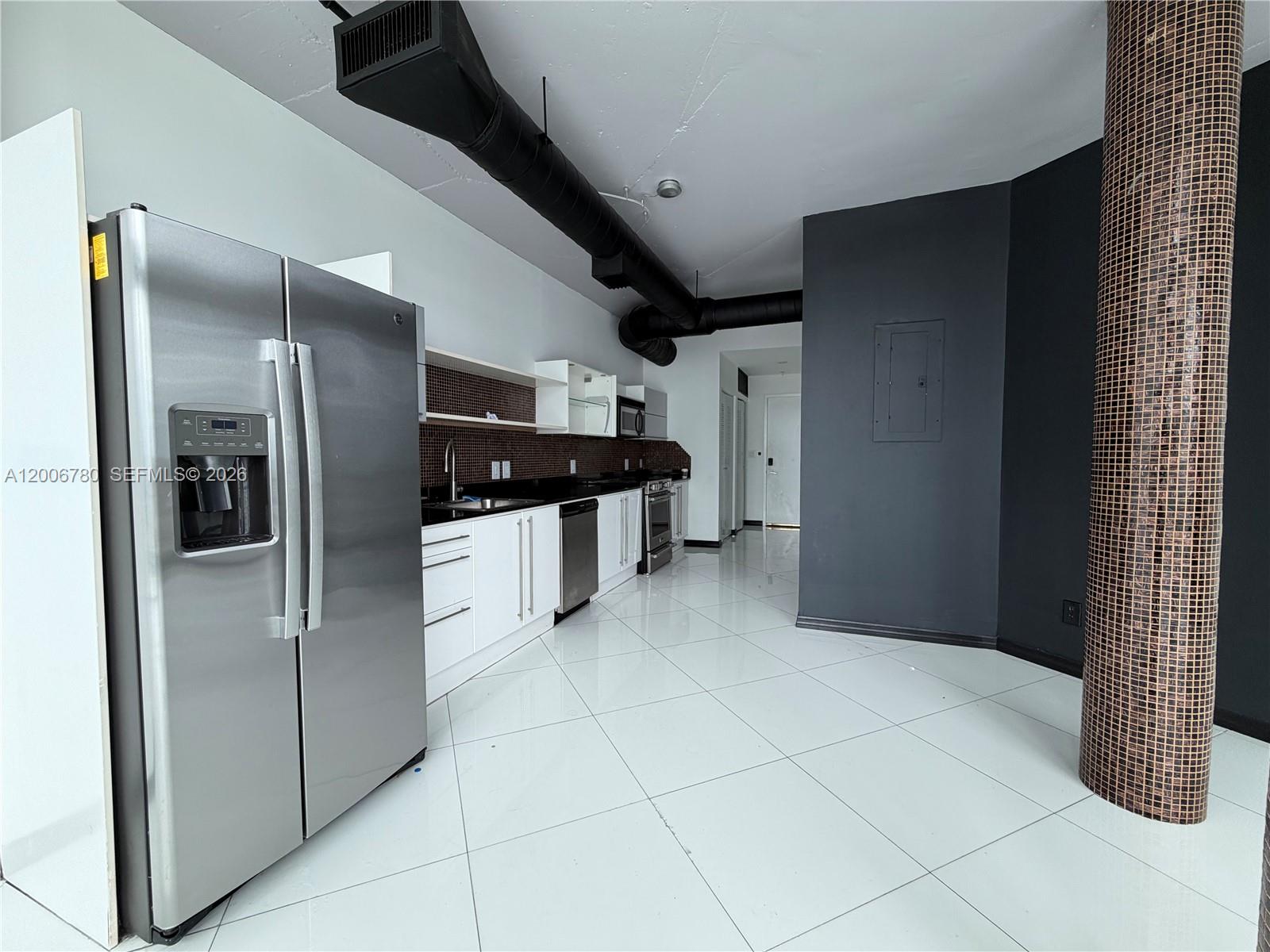 690 Southwest 1st Court, Unit PHI01 Miami, FL 33130 - Photo 17 of 28