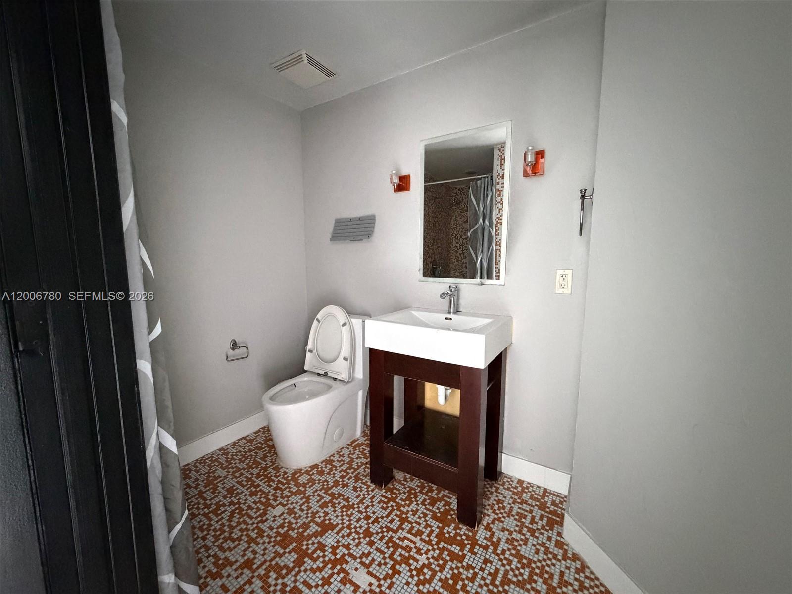 690 Southwest 1st Court, Unit PHI01 Miami, FL 33130 - Photo 20 of 28