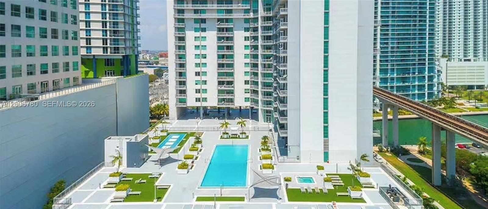 690 Southwest 1st Court, Unit PHI01 Miami, FL 33130 - Photo 25 of 28