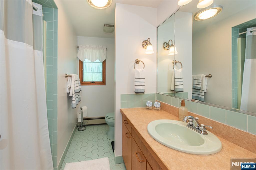 2 Baron Road West Milford, NJ 07480 - Photo 20 of 47