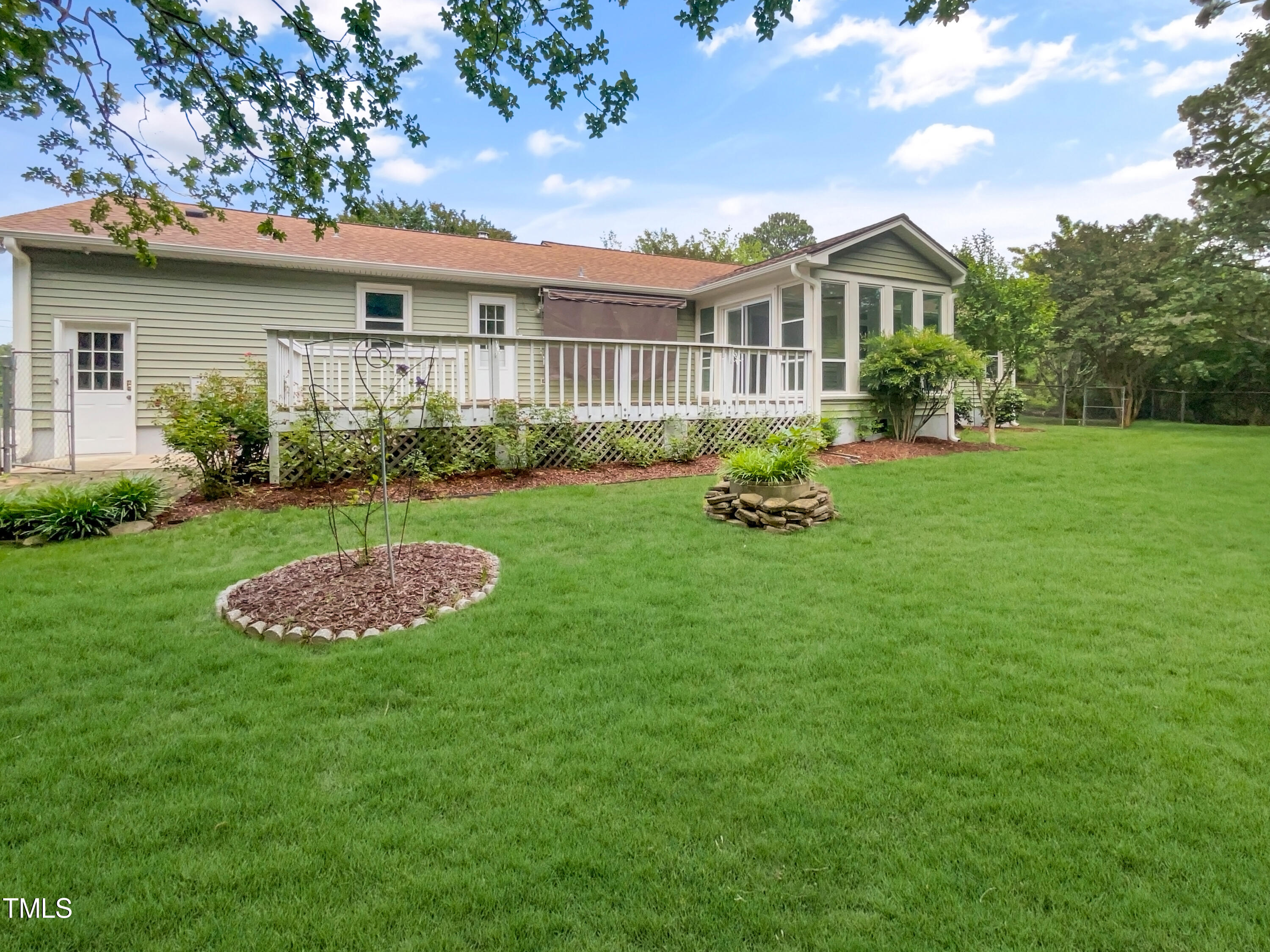 2020 Page Road Durham, NC 27703 - Photo 5 of 25 listing_4