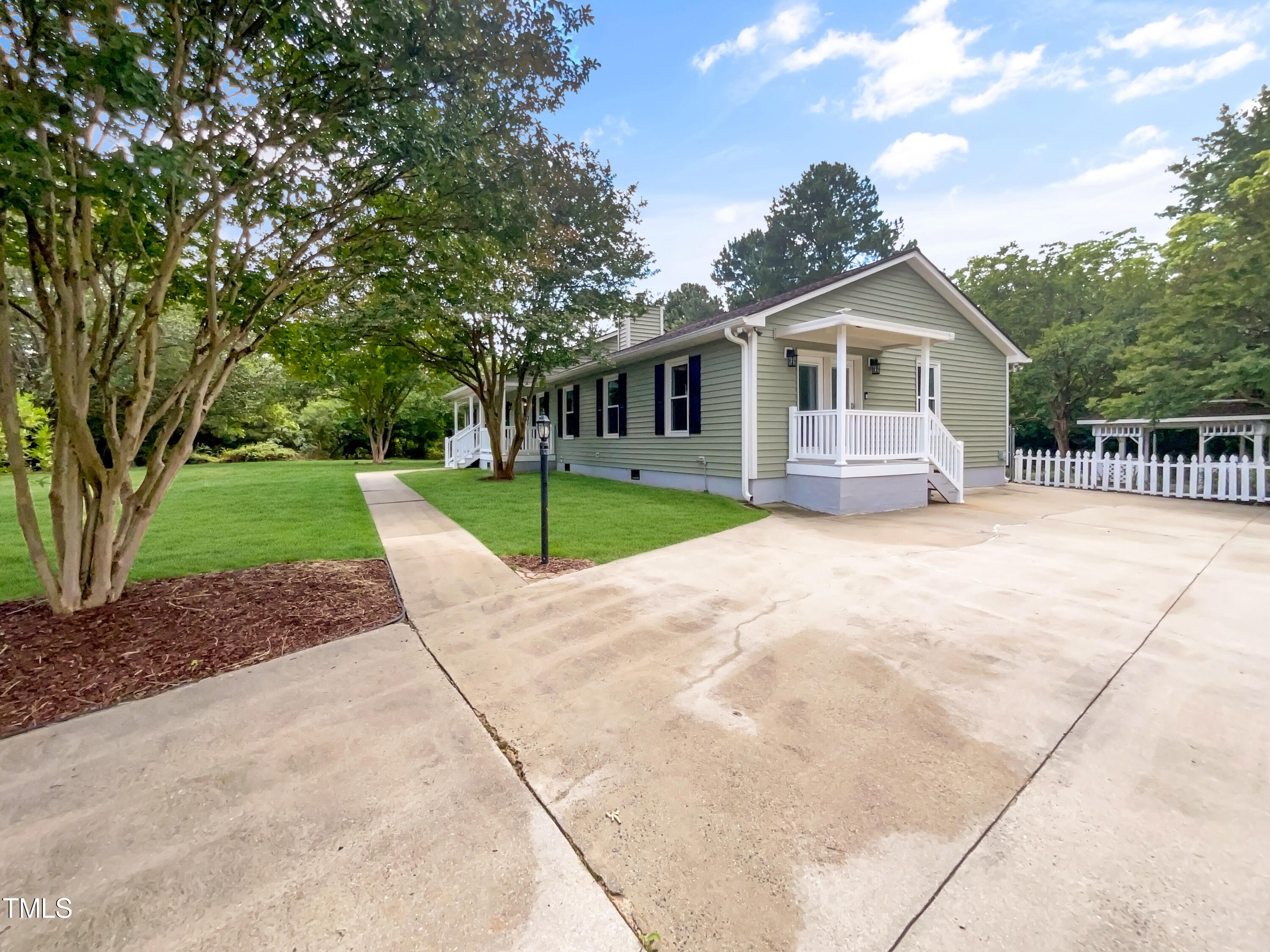 2020 Page Road Durham, NC 27703 - Photo 10 of 25 listing_9
