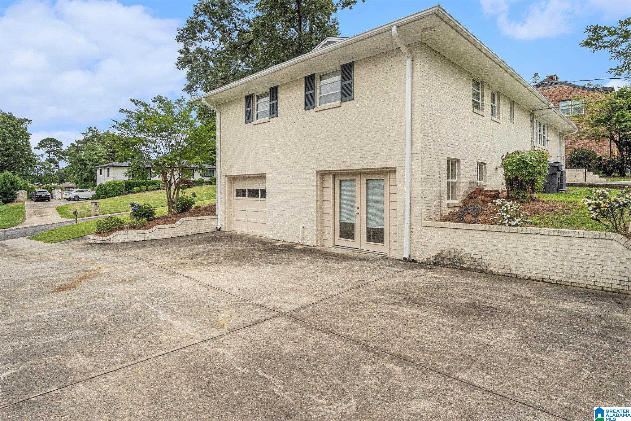 3137 Woodhaven Road Birmingham, AL 35243 - Photo 18 of 19